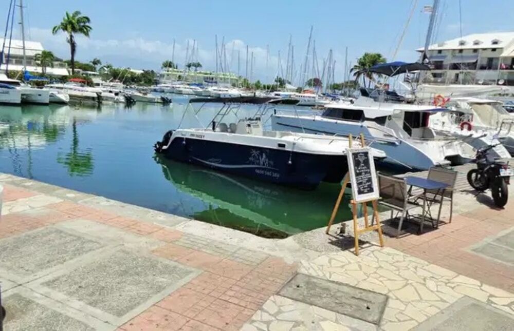 Vente Appartement MARINA DU GOSIER Appartement de 51 m² hors terrasse avec jardin privatif + place parking Le gosier