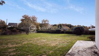 Vente Maison PLUVIGNER – Maison familiale avec terrain constructible de 1650 m² au cœur du bourg Pluvigner