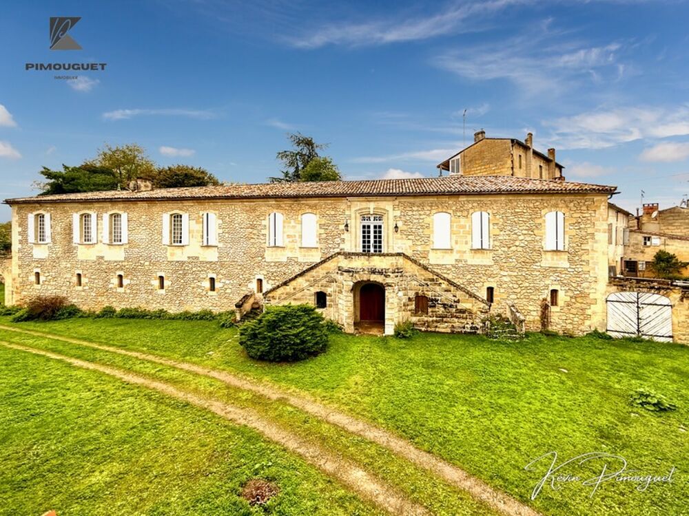Maison 12 pièces 343 m² · à Castillon la Bataille · 343 m² · 448 000 €