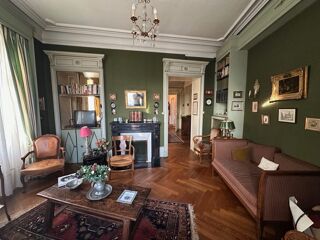  Appartement à vendre 6 pièces 143 m²