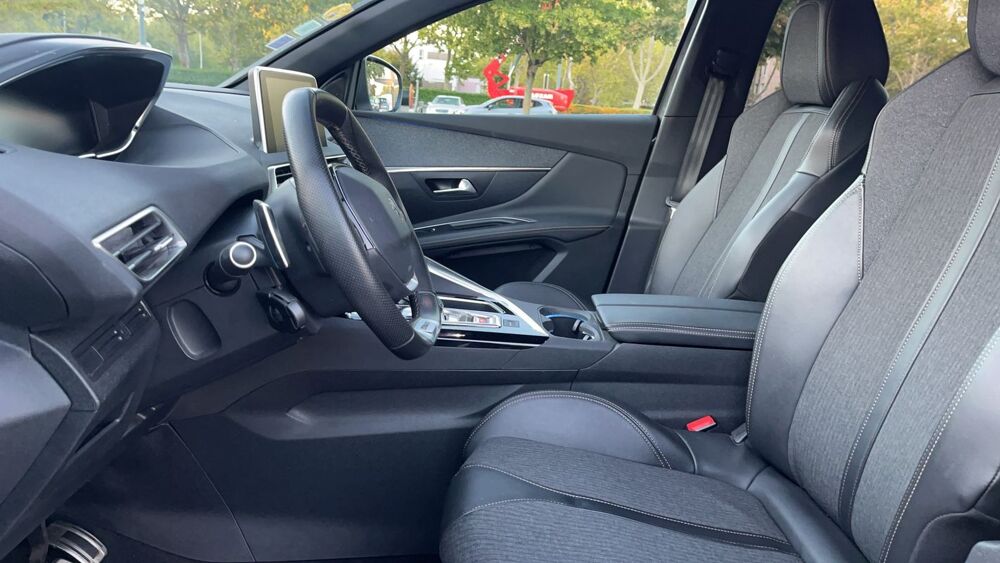 3008 II 1.5 BlueHDi 130 EAT8 GT Line - Automatique Entretien cons 2019 occasion 91000 Evry Courcouronnes