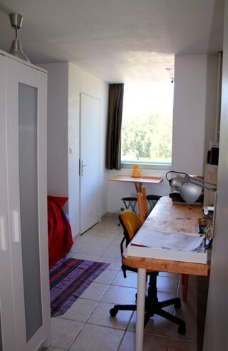  Appartement à louer 1 pièce 14 m²