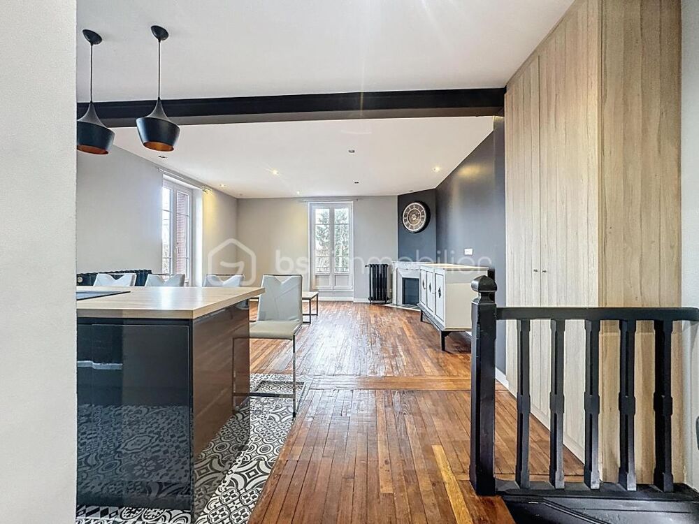 Meulière de 4 pièces avec Sous-sol total, Garage et Parking aérien