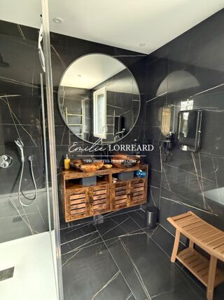  Maison à vendre 6 pièces 216 m²