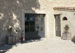   Local/bureau à louer AIX EN PROVENCE (13)dans ancien chai viticole du XVIIIe – 132 m² Aix en provence