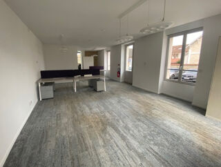  Immeuble � vendre 8 pi�ces 290 m�