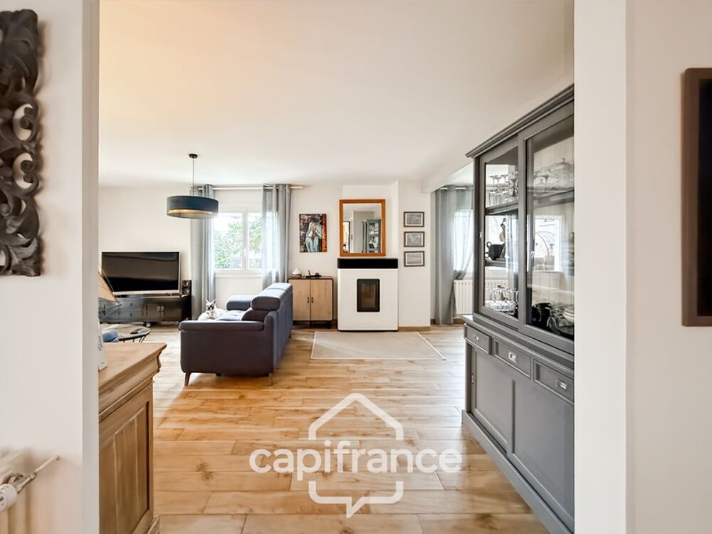 Maison à vendre 6 pièces PONTIVY (56)Maison familiale rénovée, au calme et à deux pas du centre-ville de Pontivy
