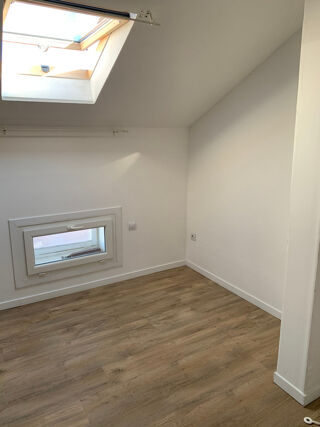  Appartement à louer 2 pièces 32 m²