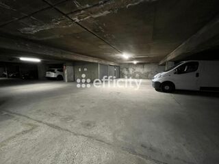  Parking / Garage � vendre 12 m�