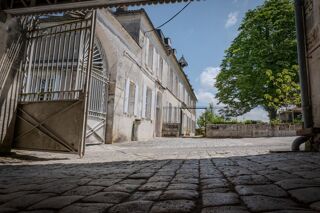  Propriété/château à vendre 15 + pièces 600 m²