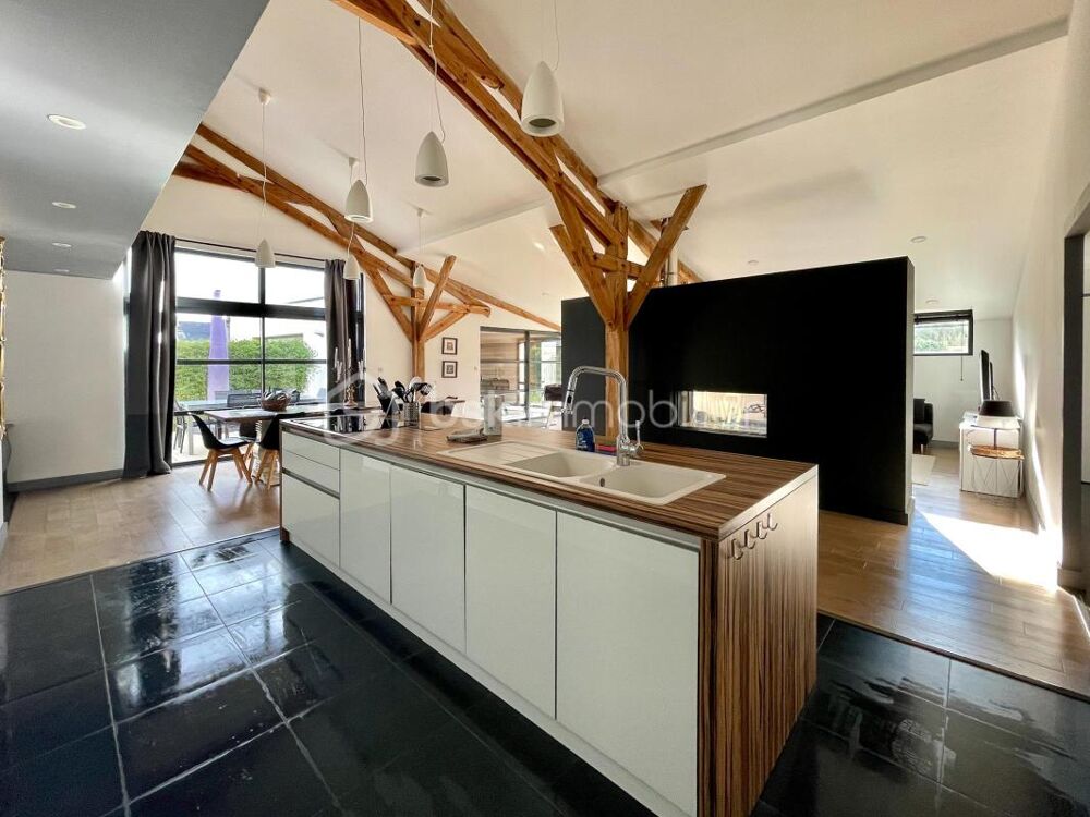 Vente Maison Bien rare : élégance contemporaine et piscine intérieure Plouescat
