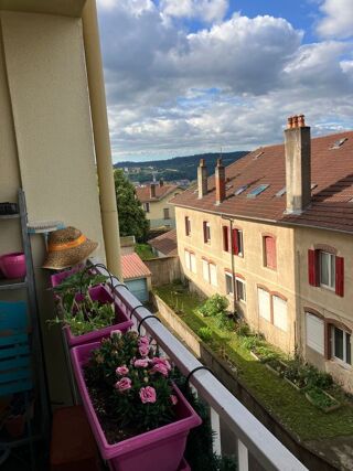  Appartement à louer 3 pièces 63 m²