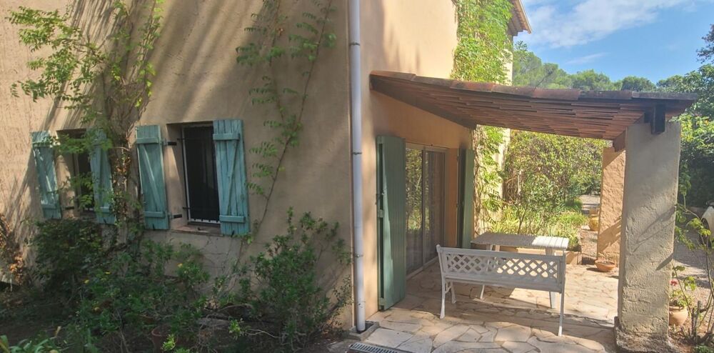 Vente Maison Maison à vendre  5 chambres dont deux au RDC.  LE CANNET DES MAURES (83340) Le cannet des maures