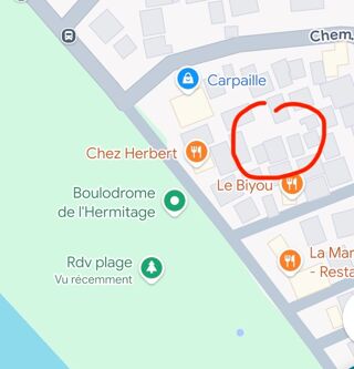  Villa à louer 4 pièces 85 m² Saint gilles les bains