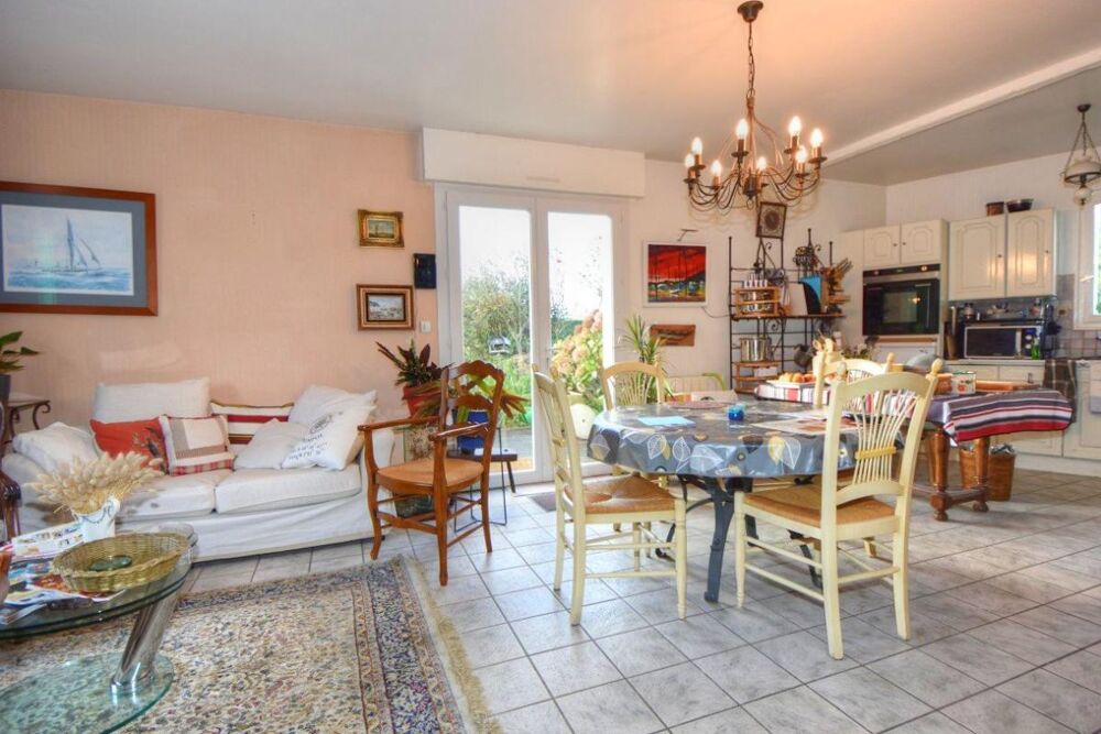 Charmante maison avec jardin, à deux pas des commodités et des plages