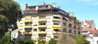 Vente Appartement T4 AU CENTRE VILLE VUE PYRENEES AVEC GRAND GARAGE , CAVE ET GRAND CELLIER Pau