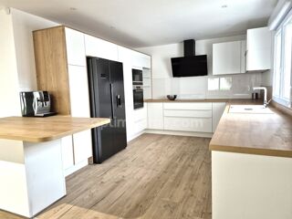  Villa à vendre 5 pièces 165 m²