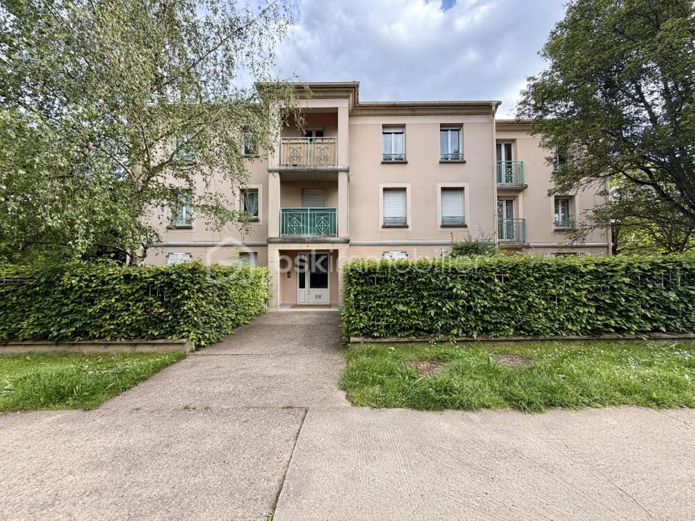 Appartement F3 67m2 avec cave, box, et parking