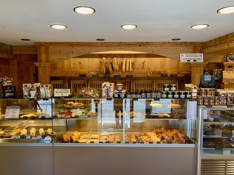   LE GRAND BORNAND (74) A vendre, murs commerciaux, local commercial de 40,85m² 