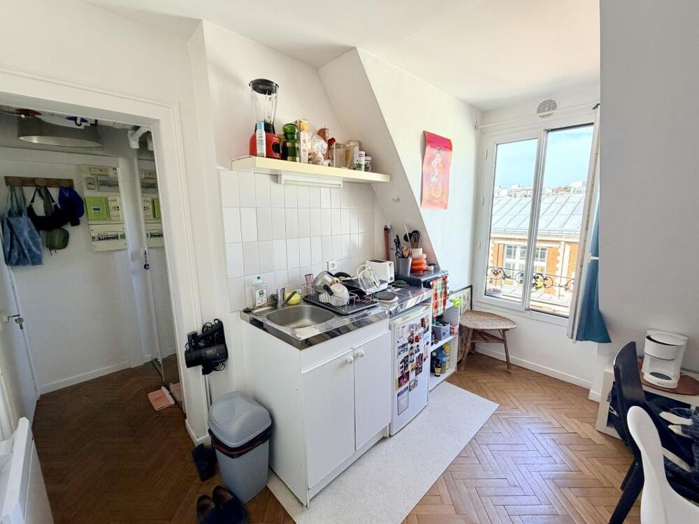 Vente Appartement Paris 10? – Studio de charme – Dernier étage – Vue dégagée sur les toits de Paris Paris 10