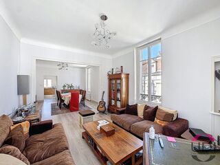  Immeuble à vendre 10 pièces 400 m²