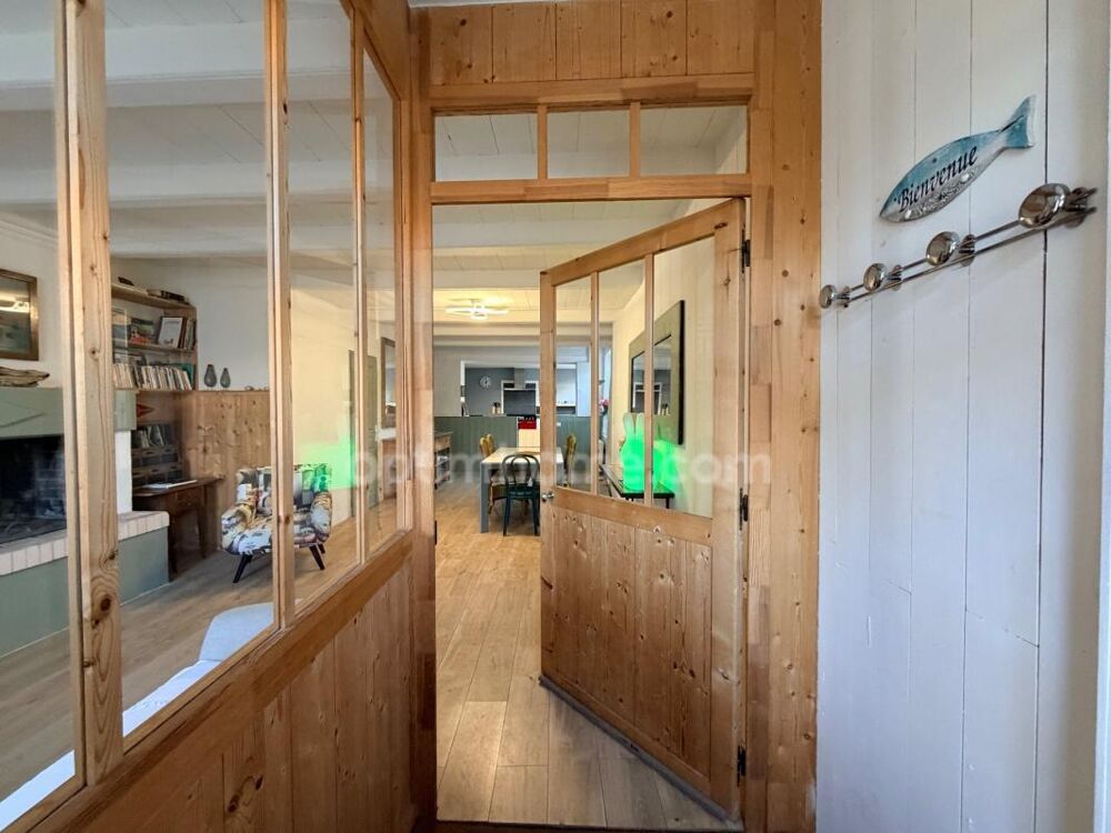 Belle maison de village 5 pièces avec une dépendance au BOIS PLAGE EN RE 17580