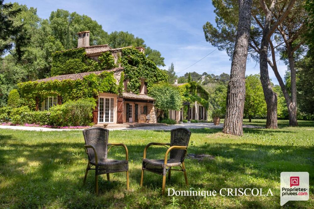 Maison 12 pièces 300 m² · à Tourves · 300 m² · 899 900 €