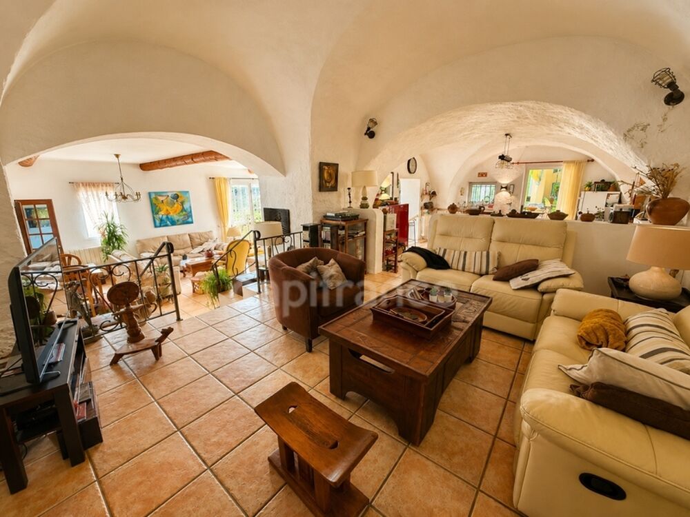 � vendre  Propri�t�/ch�teau Pertuis (84120)