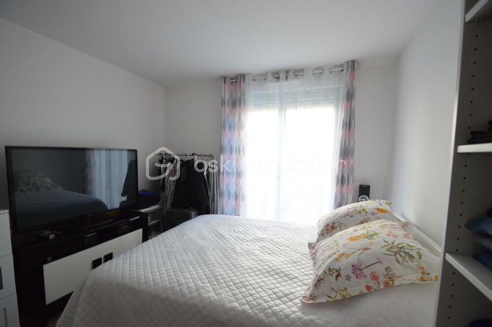 Tremblay-en-France  Appartement 3 pièces 63m² avec terrasses, jardins et parking, vendu loué