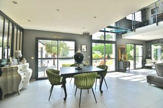  Maison � vendre 7 pi�ces 210 m�