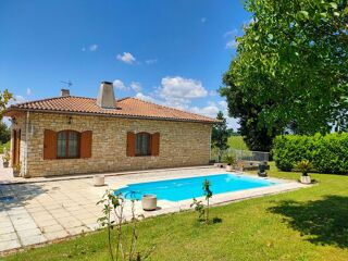  Maison  vendre 8 pices 360 m