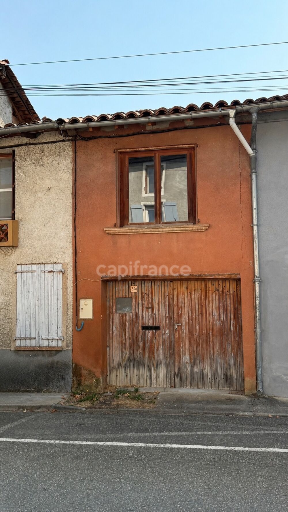 L'Isle En Dodon  Maison de village mitoyenne à rénover avec 700 m² de terrain, toiture neuve et fort potentiel