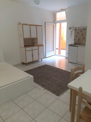  Appartement à louer 1 pièce 23 m²
