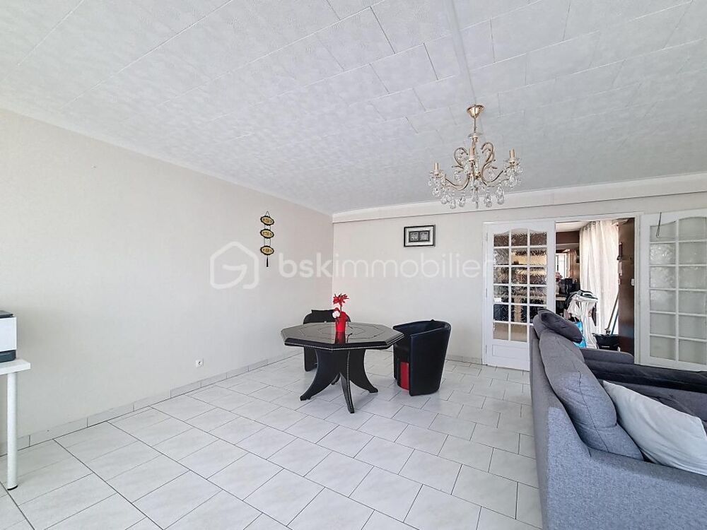 SEMI PLAIN-PIED DE 180M²
