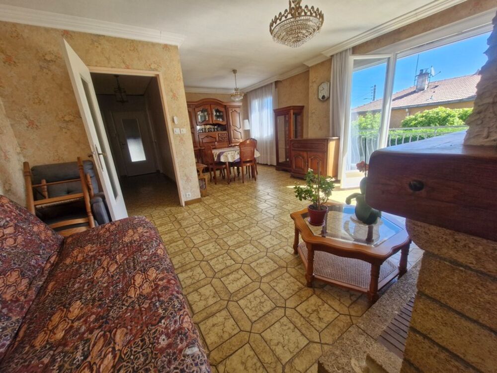 Vente Maison MAISON DE 100M² AVEC 4 CHAMBRES ET BEAU TERRAIN PLAT DE 1382M² ET POSSIBILITE DE DIVISION PARCELLAIRE SUR SECTEUR TRES CALME A U Unieux