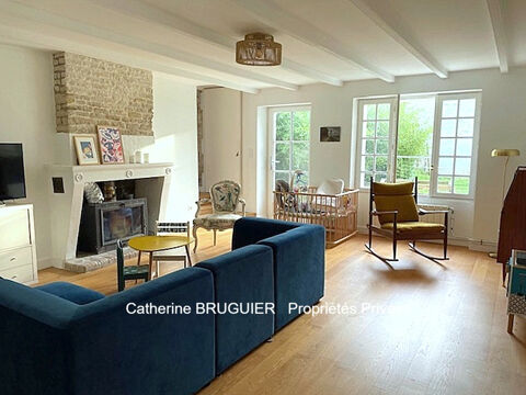   Maison de charme r�nov�e 162 m2, 4 chambres, grand jardin Maison - 6 pi�ce(s) - 162 m�