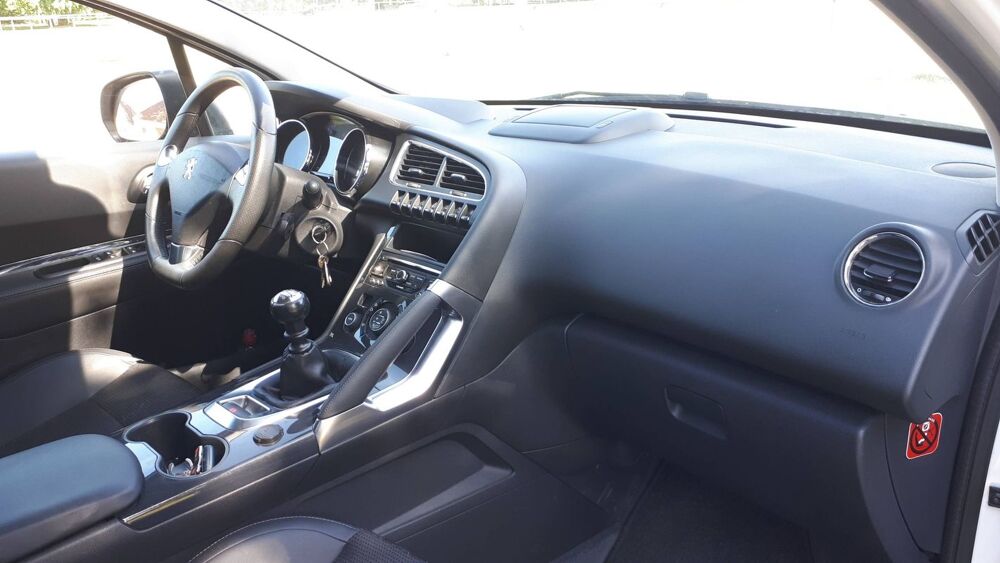 3008 I 1.6 BlueHDi 120 Allure 2014 occasion 51260 Anglure