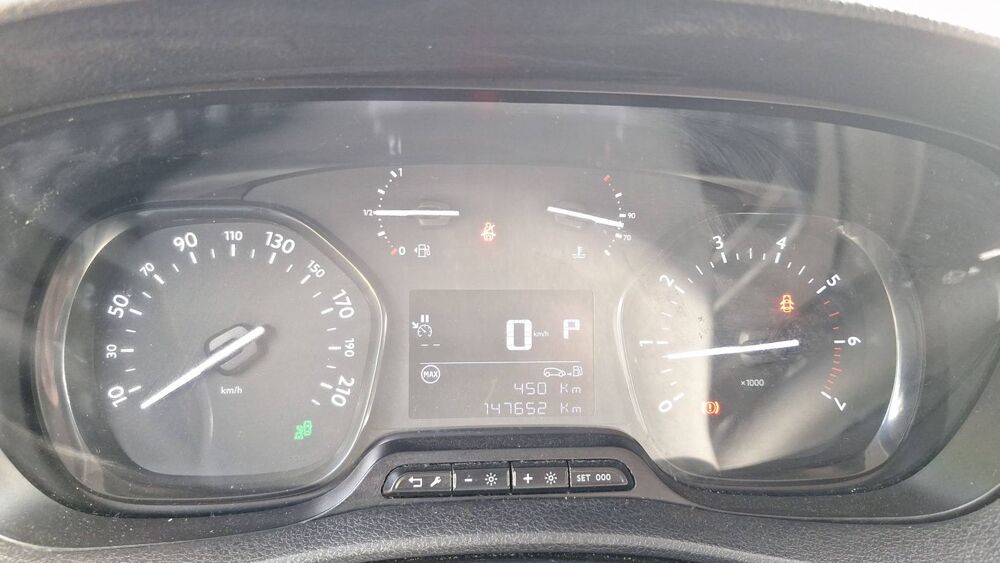 Vivaro Fourgon L2H1 2.0 D 180 BVA8 Business - Automatique 2021 occasion 54121 Vandieres