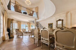  Propriété/château à vendre 14 pièces 615 m²
