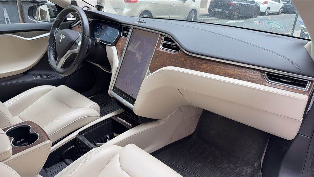 Model S AWD 100 kWh Dual Motor Long Range - Premi&egrave;re main Automatiqu 2018 occasion 92800 Puteaux
