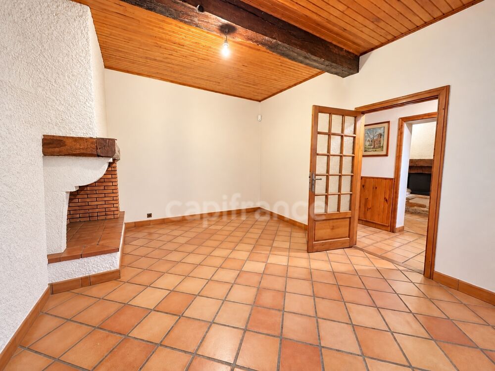 Vente Maison RIEUMES – maison T8 de 208 m², 200 m² de dépendances, combles aménageables de 90 m² et terrain de 1 500 m² – DPE C Rieumes