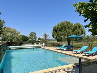  Maison à vendre 10 pièces 215 m²