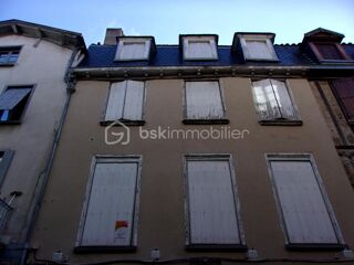  Immeuble à vendre 15 + pièces 300 m²