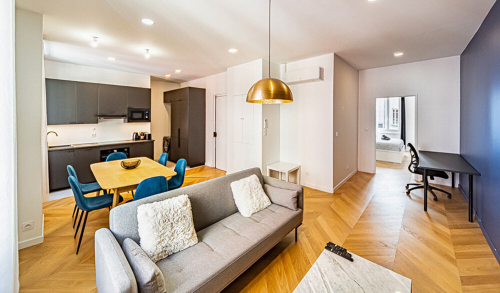 VILLEURBANNE - GRATTE CIEL - T2 de 51 m² vendu entièrement meublé  Proche métro