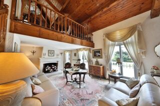  Maison � vendre 6 pi�ces 238 m�