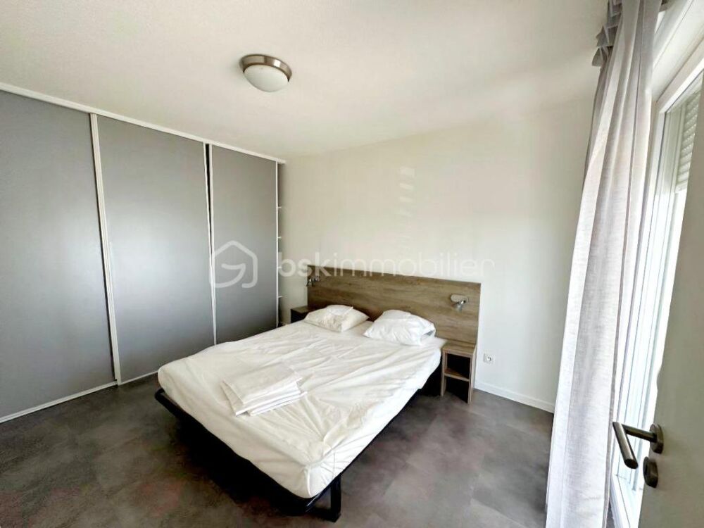 EN EXCLUSIVITE - PISCINE - INVESTISSEUR