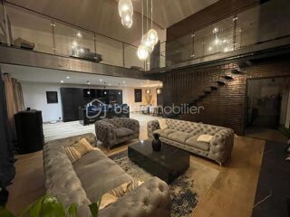  Immeuble � vendre 6 pi�ces 240 m�