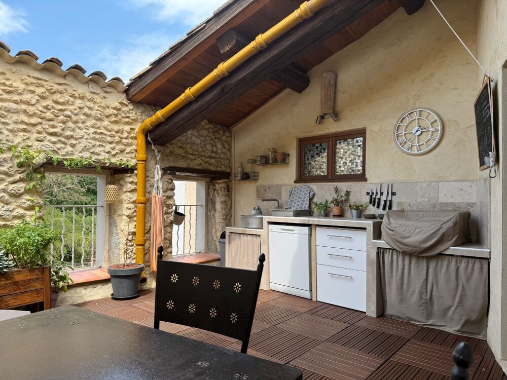 Vente Maison Maison de village en pierre rénovée avec terrasse tropézienne à Argeliers – 173 m² Argeliers