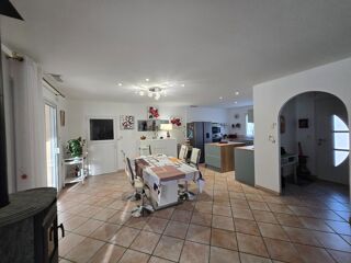  Maison  vendre 6 pices 208 m