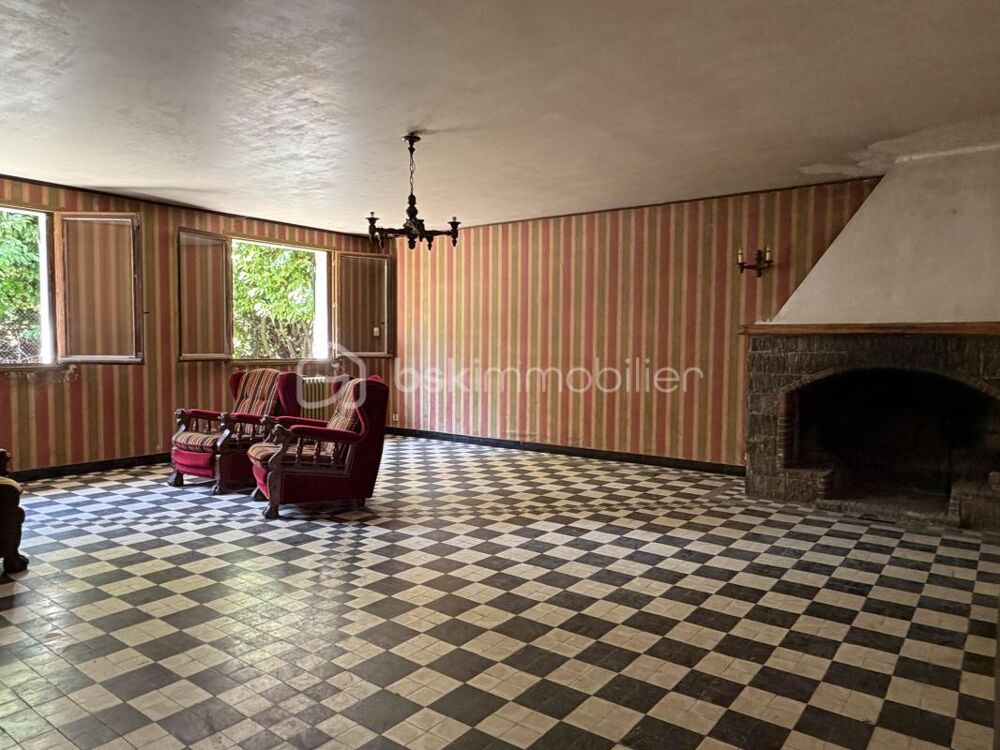 Vente Maison !! OUVERT AUX PROPOSITIONS !! Jolie maison à très fort potentiel constituée de ses 5 chambres, son studio indépendant et de son Noe